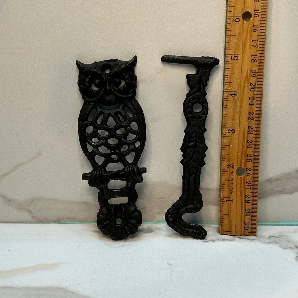 Vintage Cast Iron Owl Swinging Wall Hook Rustic Black Metal Bird Hanger 2 Piece